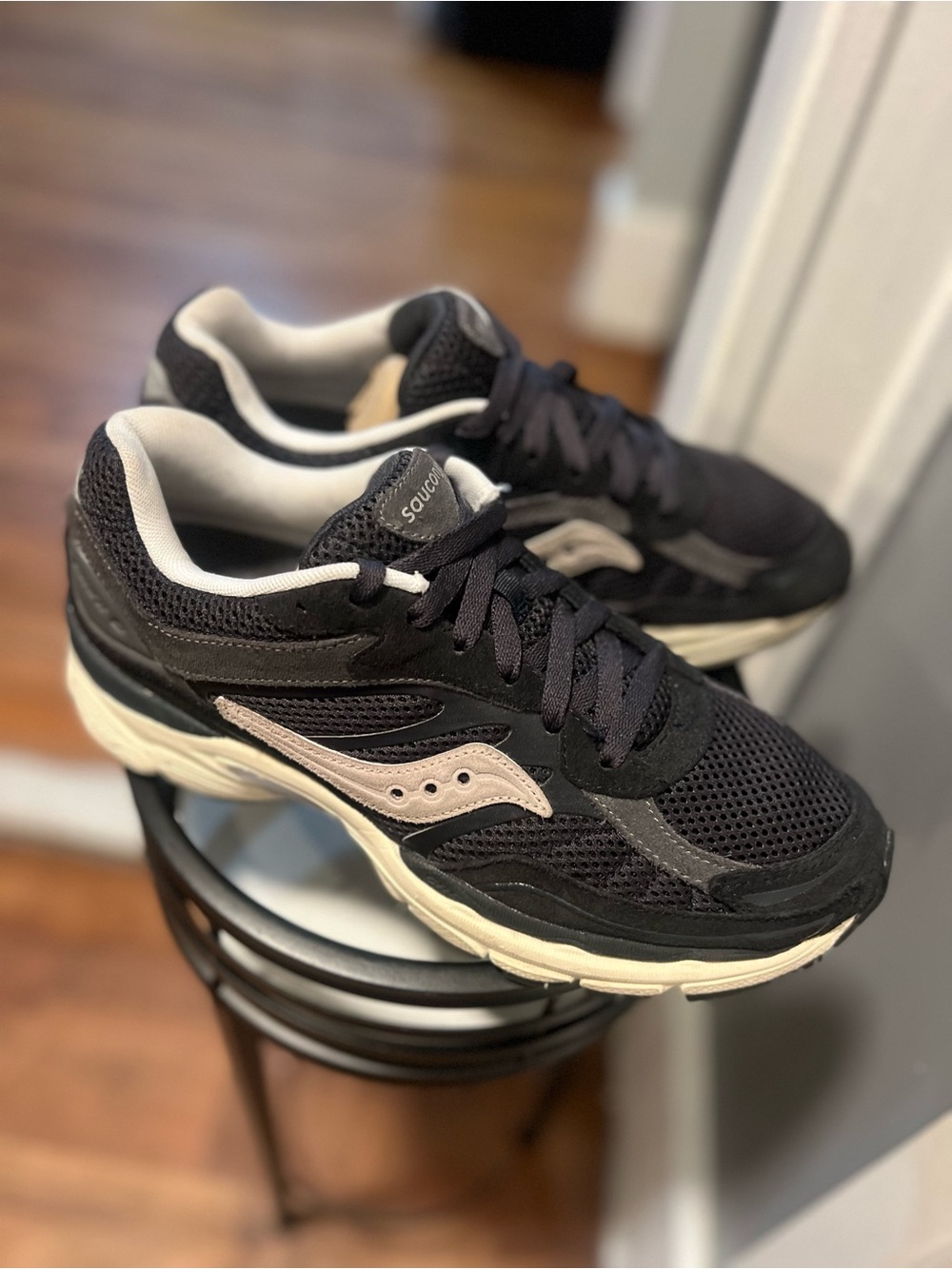 Saucony Progrid Omni 9 shoes - navy/grey Size 9.5M